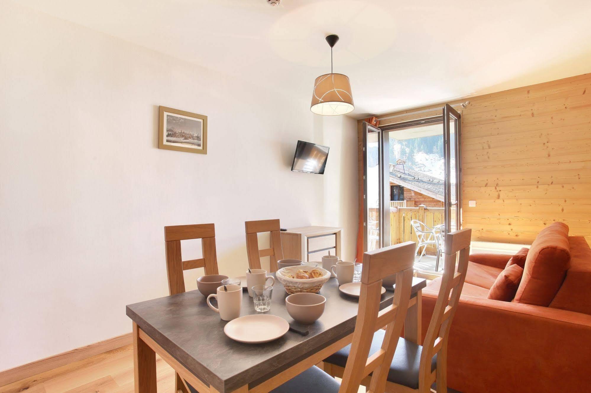 لا كلوساز Residence Prestige Odalys Mendi Alde المظهر الخارجي الصورة